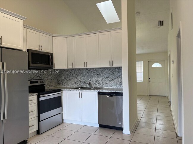 Foto del edificio - 7321 Tam Oshanter Blvd