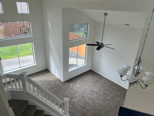 Foto del edificio - Spacious 3 Bed, 2.5 Bath Home | 1,532 Sq Ft | Prime Elk Grove Location