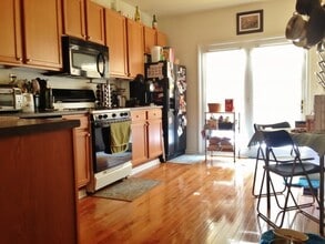 Building Photo - 1924 Harcum Way