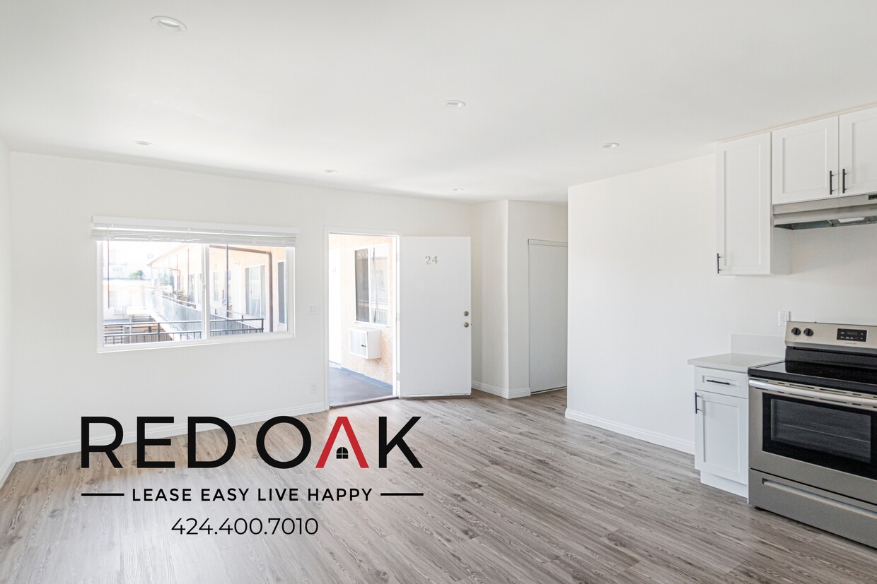 Foto principal - 20414 Cohasset St