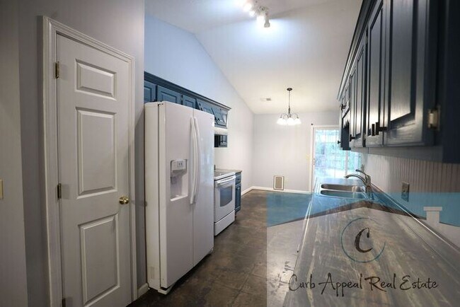 Foto del edificio - Spacious 3 bed 2 bath home - Nettleton!