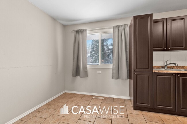 Building Photo - 10434-10164 164 St NW