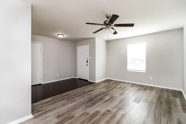 Foto del edificio - 10009 Calcite Dr