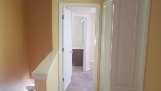 Foto del edificio - 2744 E Bressingham Gdn Wy