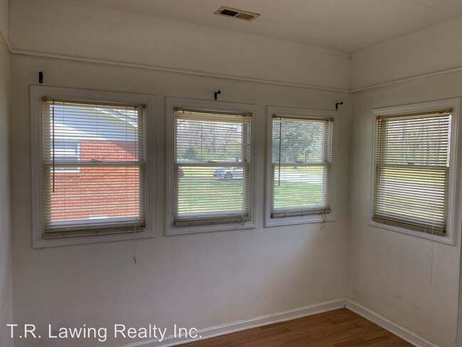 Building Photo - 3 br, 1 bath House - 1739 Masonic Drive