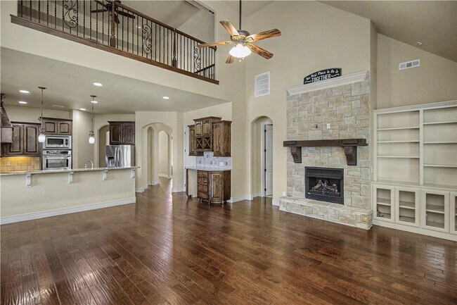 Foto del edificio - 6600 Willowridge Ln