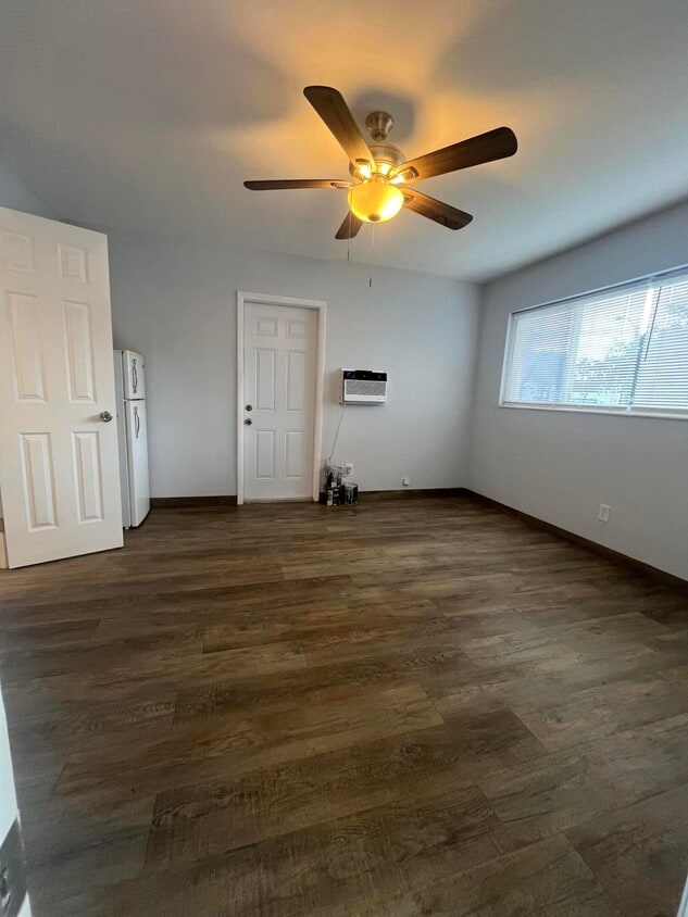 Foto principal - 1421 SE 2nd St