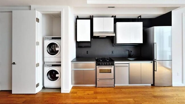 Building Photo - 2 bedroom in Brooklyn NY 11221