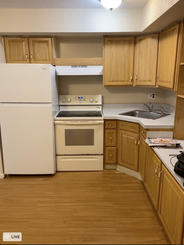 Building Photo - 803 Abbey Ct