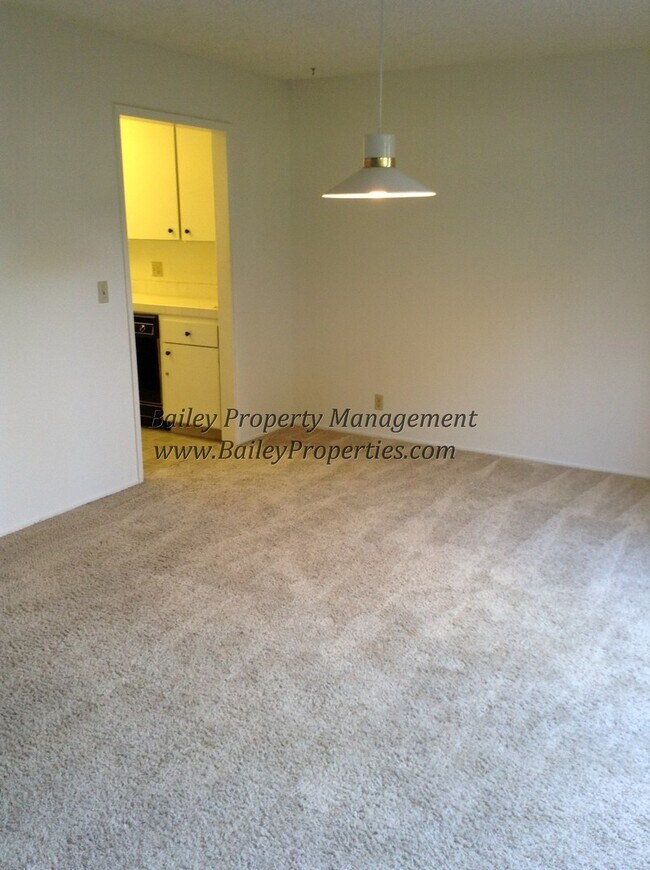 Building Photo - Spacious Seascape Condo