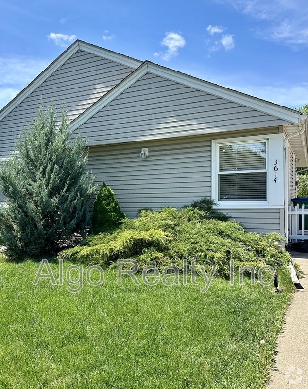 Building Photo - 3614-3616 Kipling Ave