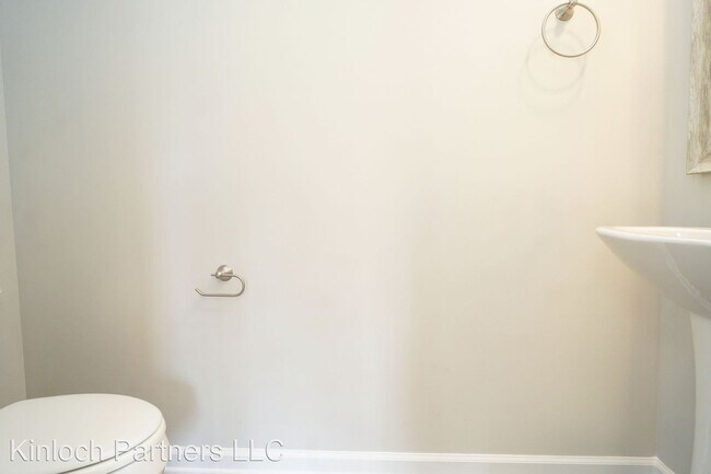 Building Photo - 4 br, 2.5 bath House - 410 Matthew Lane Lo...