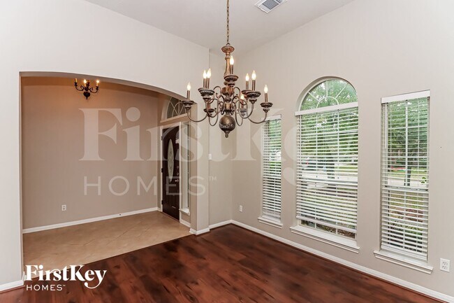 Building Photo - 11026 Seminole Spring Ln