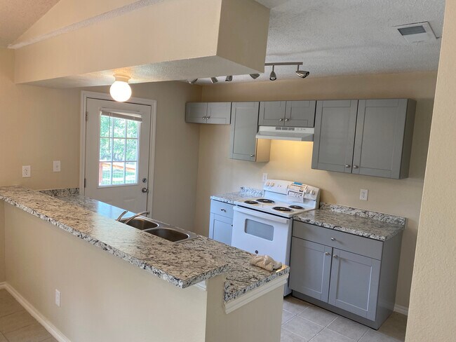 Kitchen - 23393 Nameless Rd