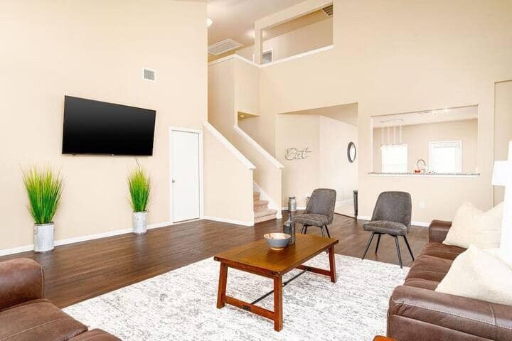 Building Photo - 15207 Wideleaf Cove