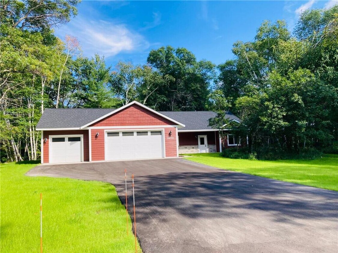 Foto principal - 3 Bedroom 2 Bath Home in Nisswa!