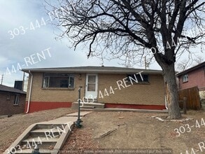 Building Photo - 1255 Yates St