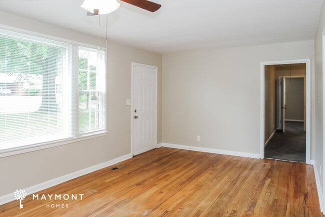 Foto del edificio - 3704 Lakewood Dr NW