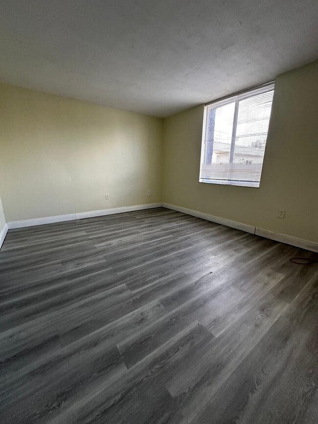 Foto del edificio - 10000 NW 80th Ct