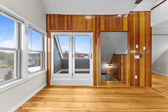 Building Photo - 1 Samoset Ave