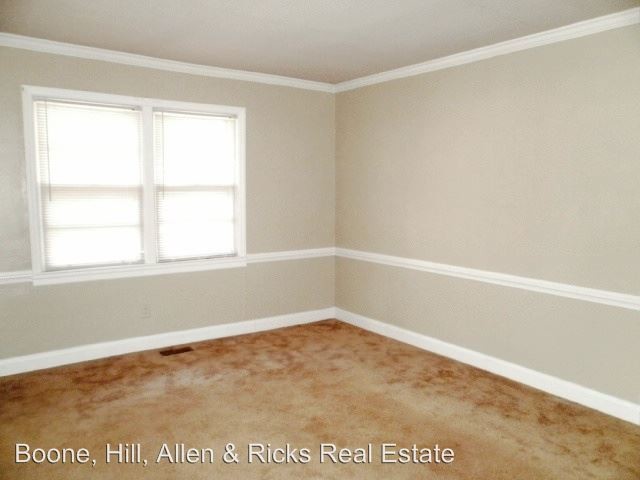 Building Photo - 3 br, 1 bath House - 109 Brown Drive