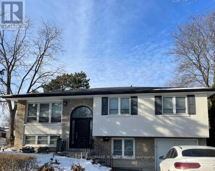 Photo principale - 969 McBride Ave