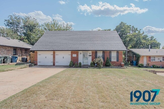 Photo - 616 Redstone Avenue House