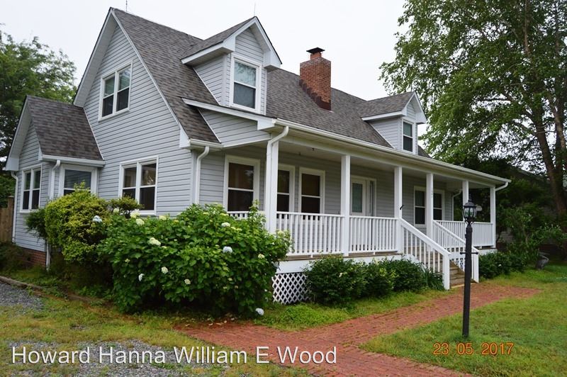 Primary Photo - 121 Waters Dr