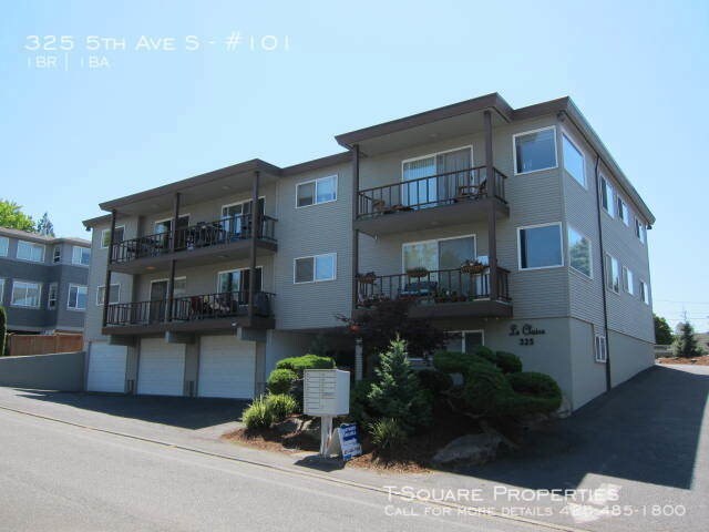 Building Photo - 325 5th Ave S