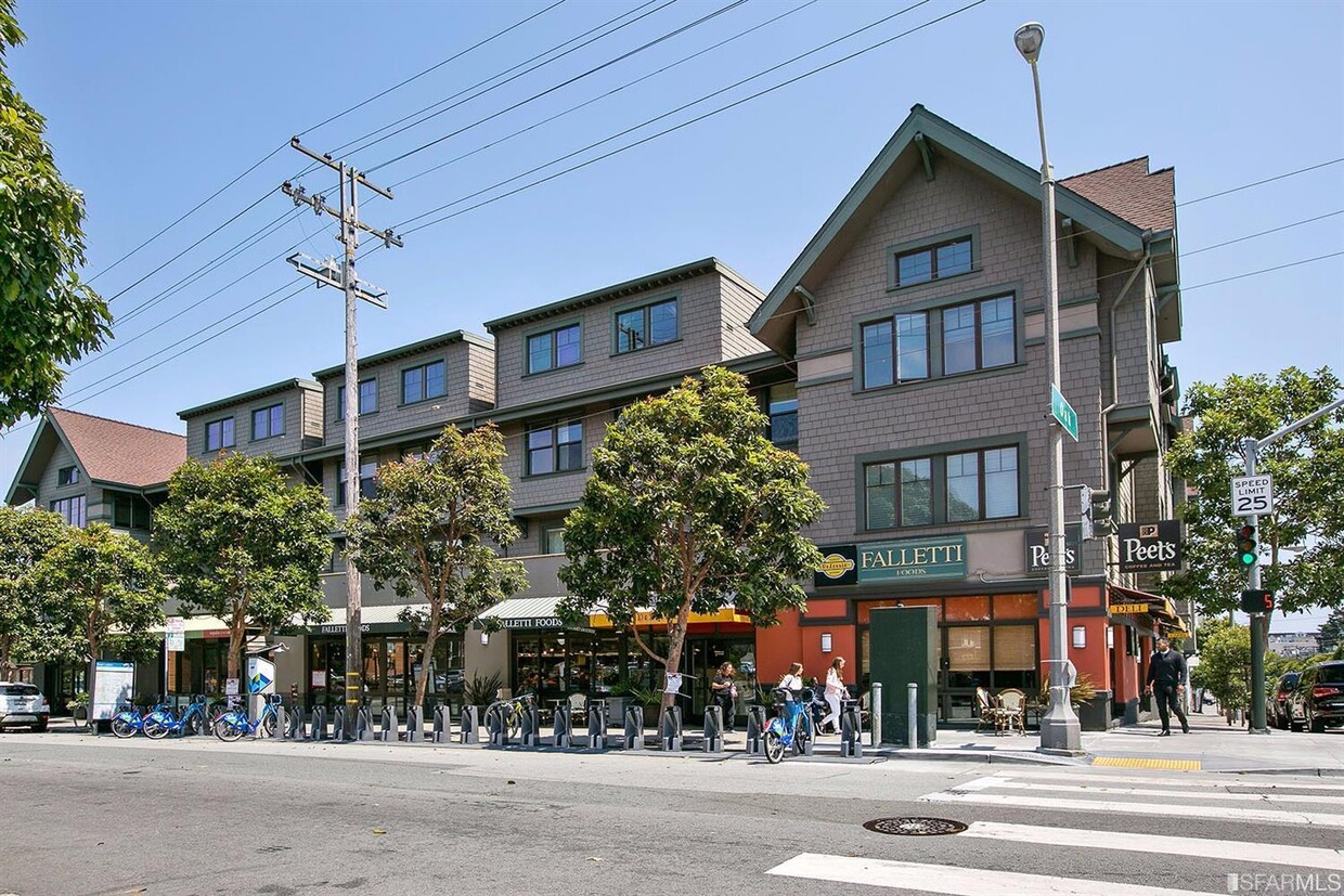 Primary Photo - Grand 2 Bedroom Modern Condo in Prime NOPA...