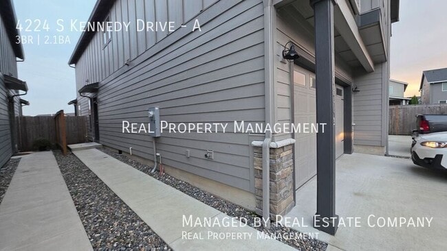Foto del edificio - 4224 S Kennedy Dr