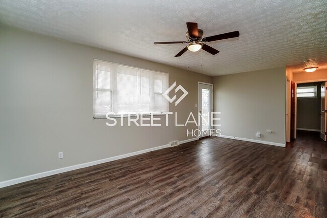 Building Photo - Charming 3 Bedroom in Columbus!