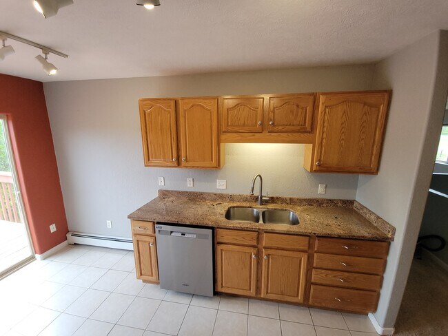 Cocina - 5259 Falcon Dr