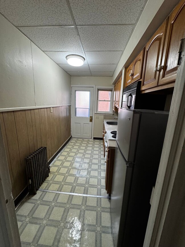 Building Photo - 41 N 10th St