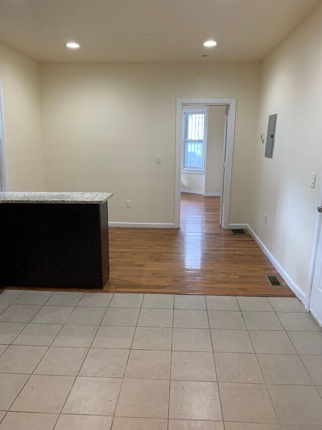 Photo - 54 Kent St Apartment