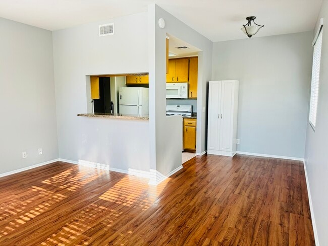 Dining/Living - 188 Hurst Ave