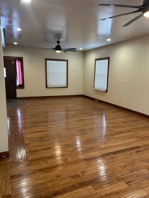 Foto del edificio - 1434 Elm St