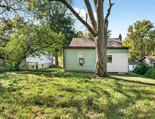 Foto del edificio - 6166 Emerald Ave