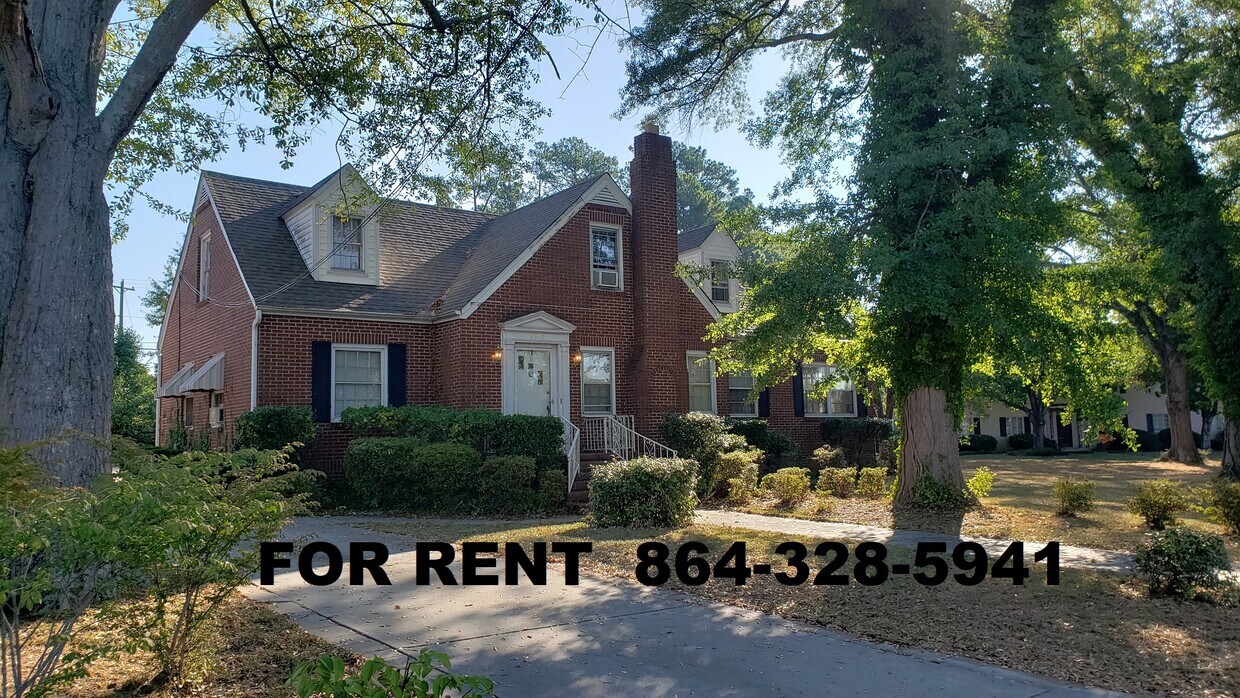 Foto principal - 2302 Whitehall Ave
