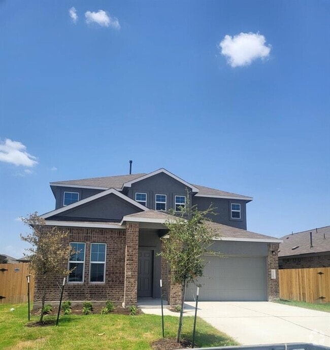 Building Photo - 110 Montego St