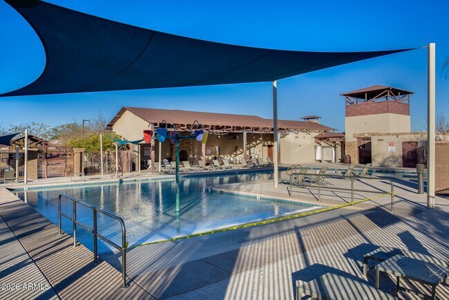 Foto del edificio - 22477 N 95th Dr