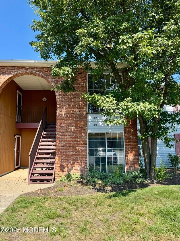 Foto principal - 103 Frontier Way