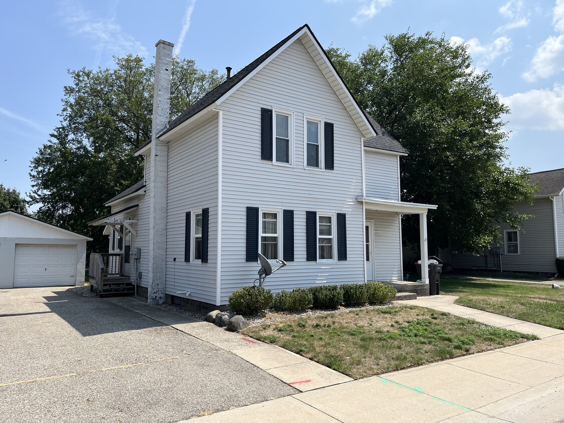 Primary Photo - 25 N Centennial St