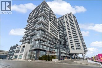 Building Photo - 2081 Fairview St