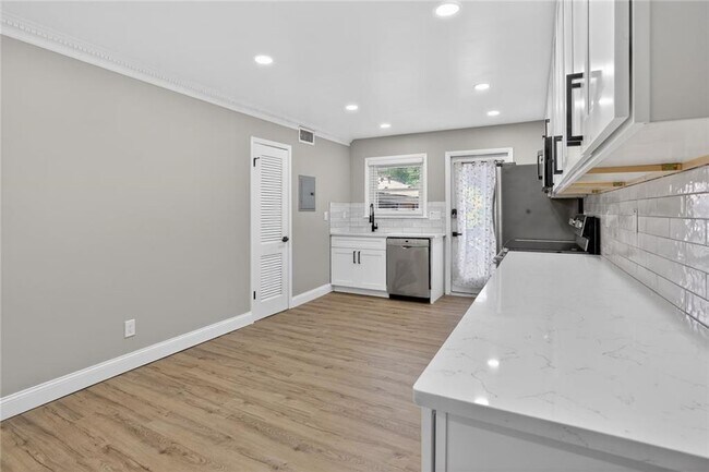 Foto del edificio - 3510 Roswell Rd NW