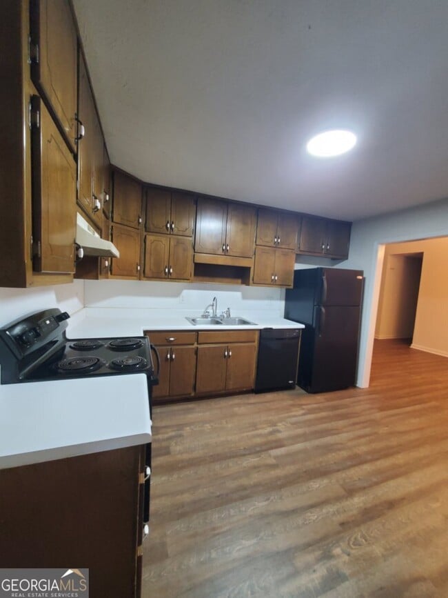Building Photo - 217 Sweetgum Ln