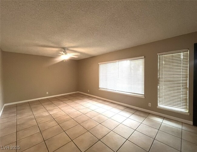 Building Photo - 4628 Michillinda Ln