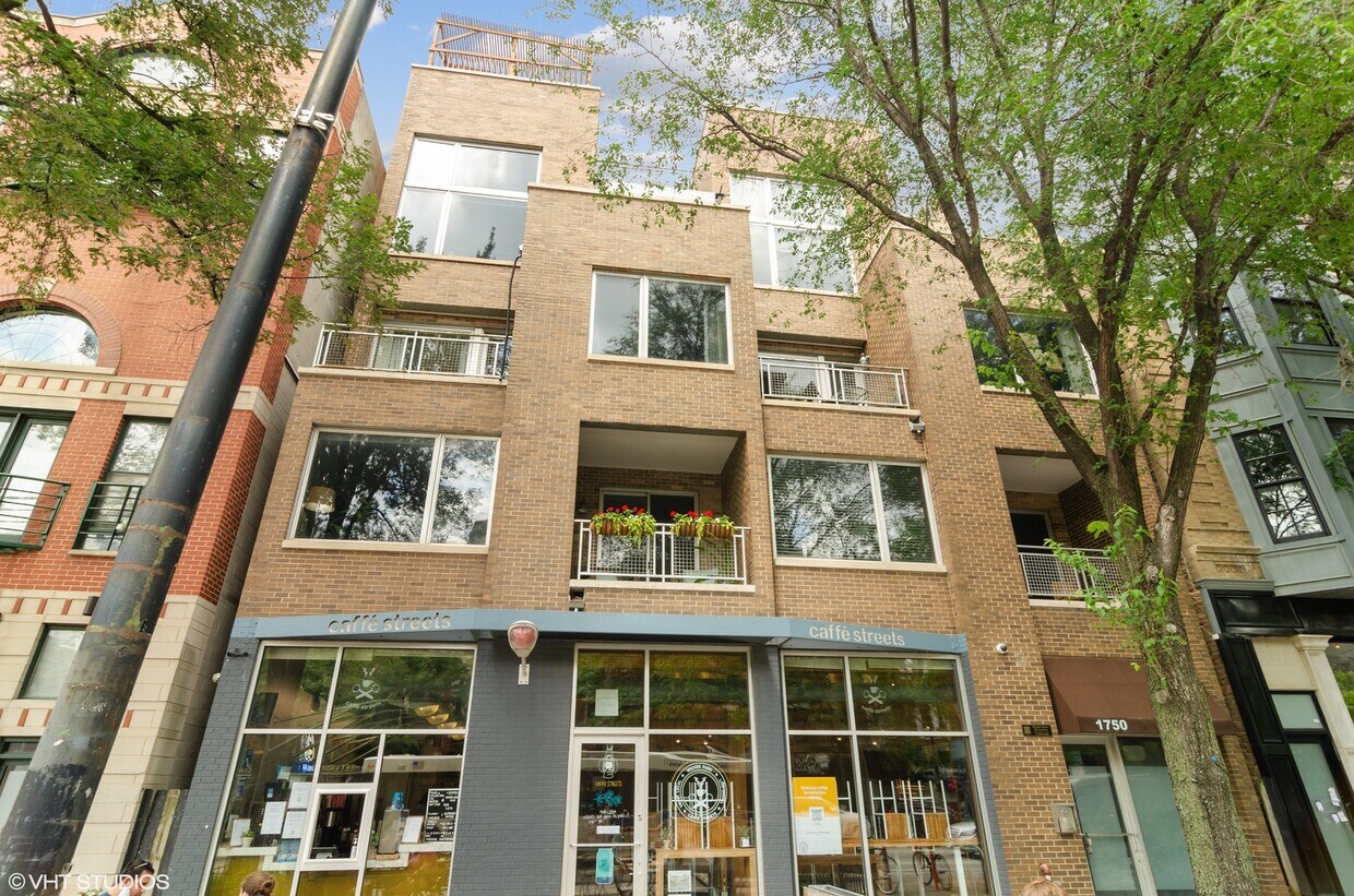 Primary Photo - 1750 W Division St