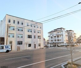 Building Photo - 101 S Victoria Ave