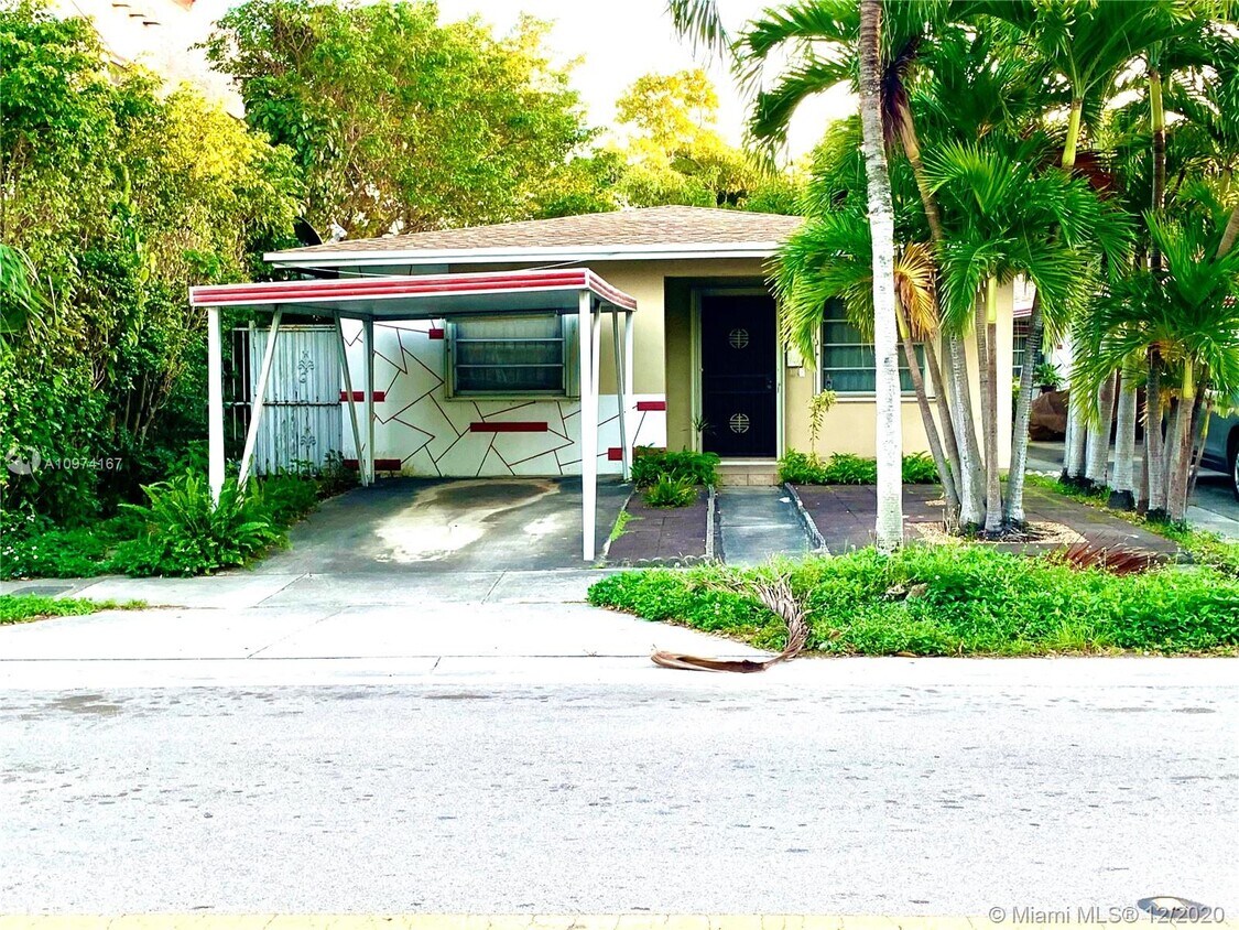 Primary Photo - 2814 SW 7th St